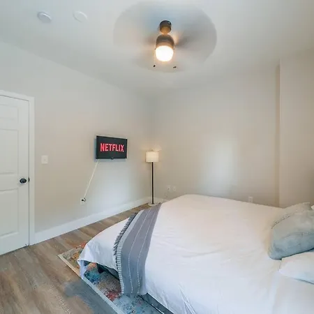 Comfy Nashville 1Br With King Bed And Optional Parking Near Gulch & Midtown Walk To The Parthenon Exterior photo