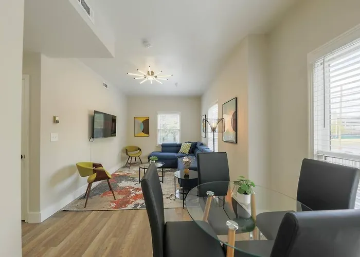 Comfy Nashville 1Br With King Bed And Optional Parking Near Gulch & Midtown Walk To The Parthenon